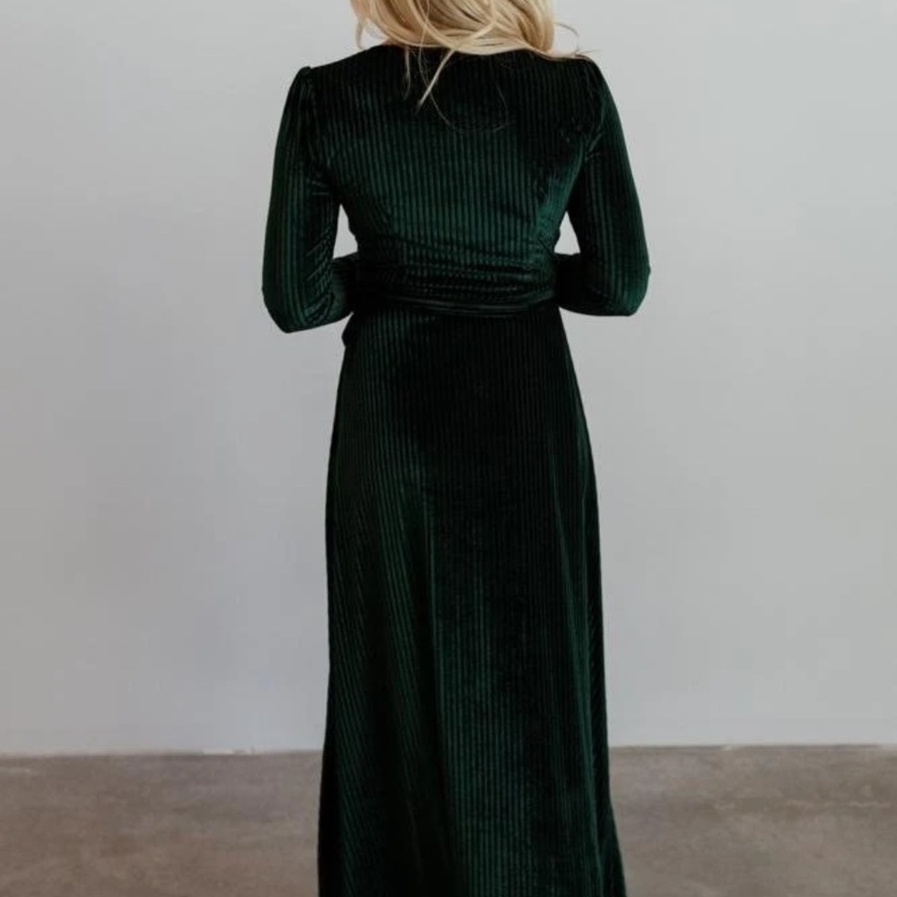 NWT Baltic Born Jada Ribbed Velvet Wrap Dress Emerald - Picture 3 of 11